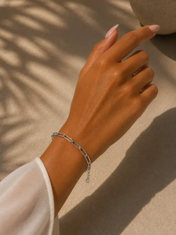 8a77b348-b62e-415b-8b43-5b0925c3dcb9 Charming Bracelet Silver