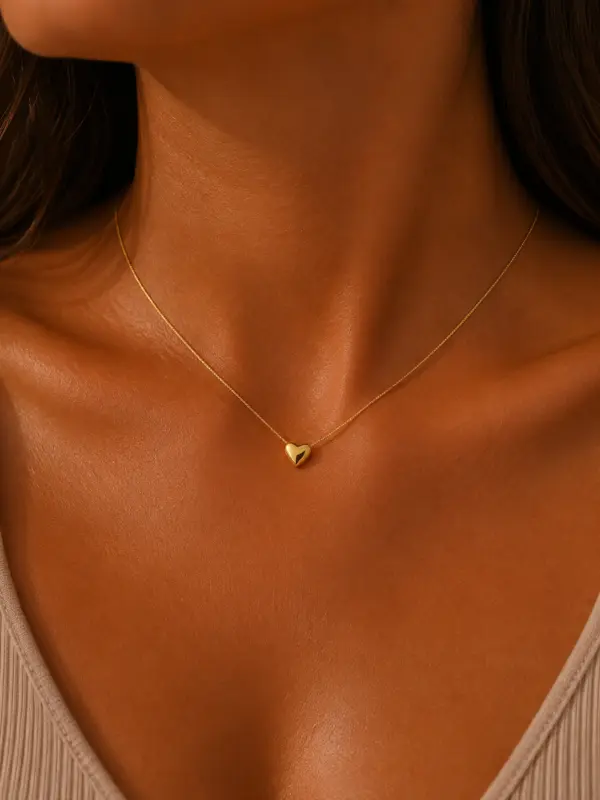 898e49f6-3a94-46a4-98a2-065132e5943b Small Heart Necklace