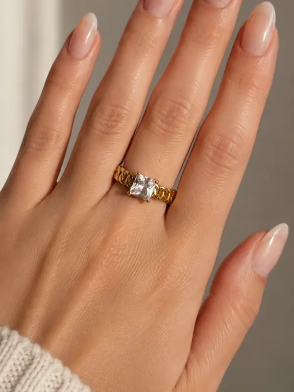 Diamond Chain Ring