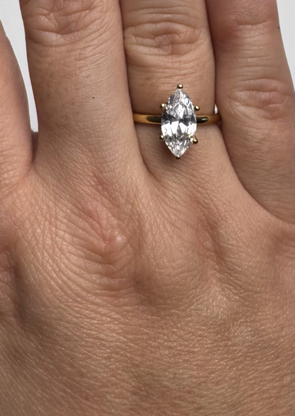 Briljant Diamond Ring