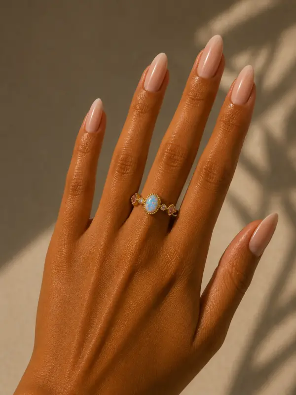 6efe7a75-e6e1-4901-bb51-9df6c06366d7 Stunning Ring