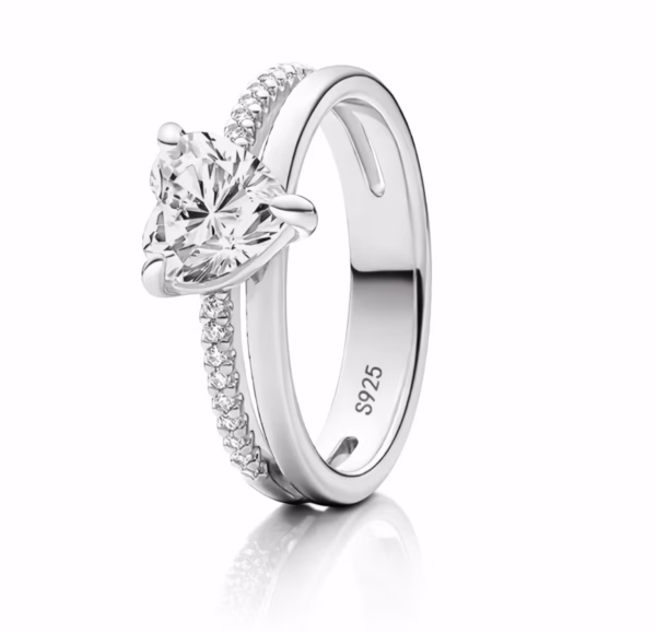 Sweet Diamond Ring Silver